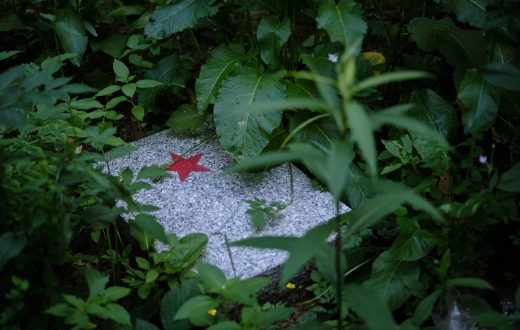 Cmentarz żołnierzy radzieckich w nieistniejącej wsi Jasiel.